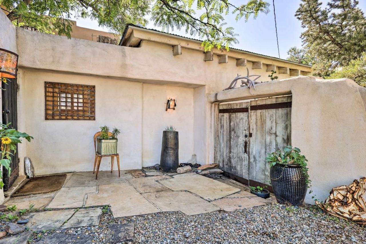 Adobe Studio 2 Blocks To Downtown Santa Fe Plaza! Exterior foto